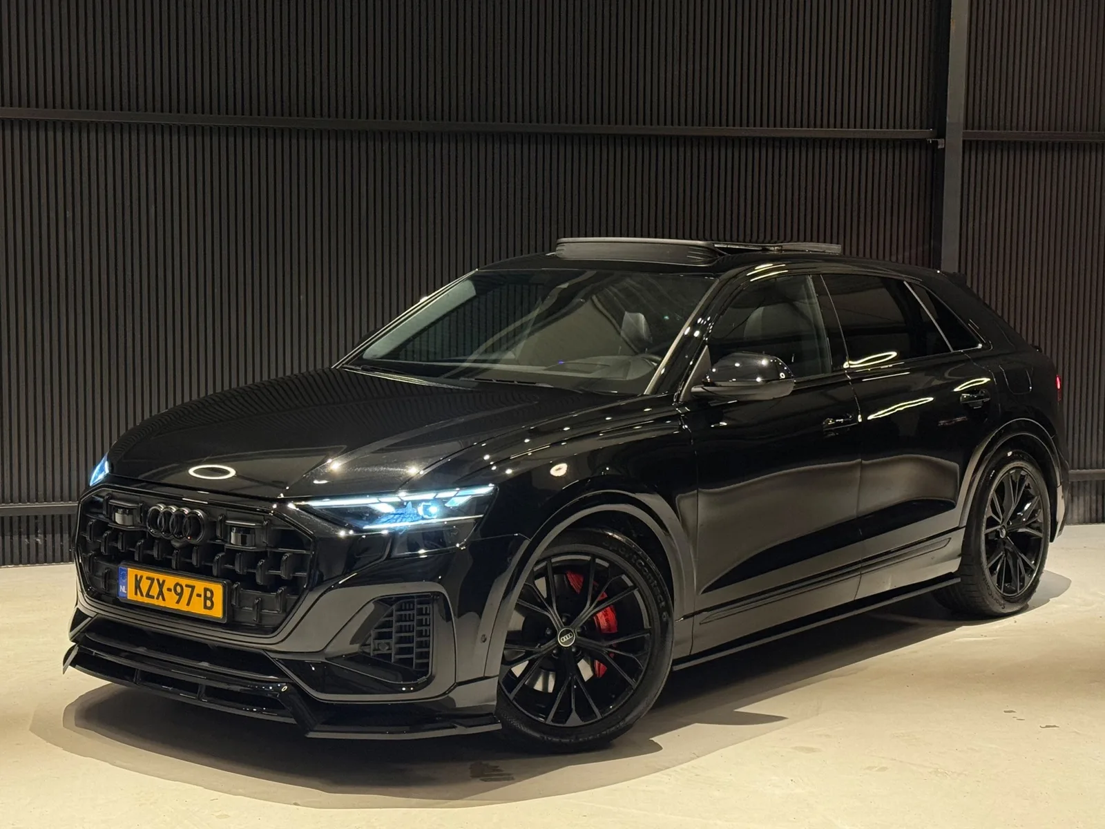 Audi Q8 (2025) — foto 1