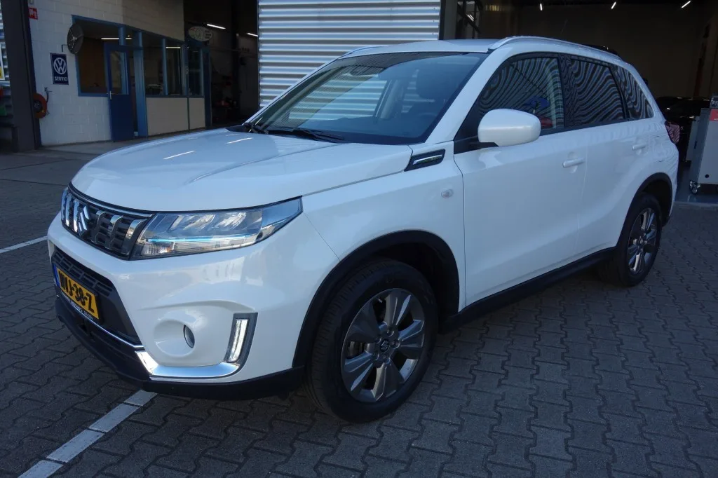 Suzuki Vitara (2023) — foto 1