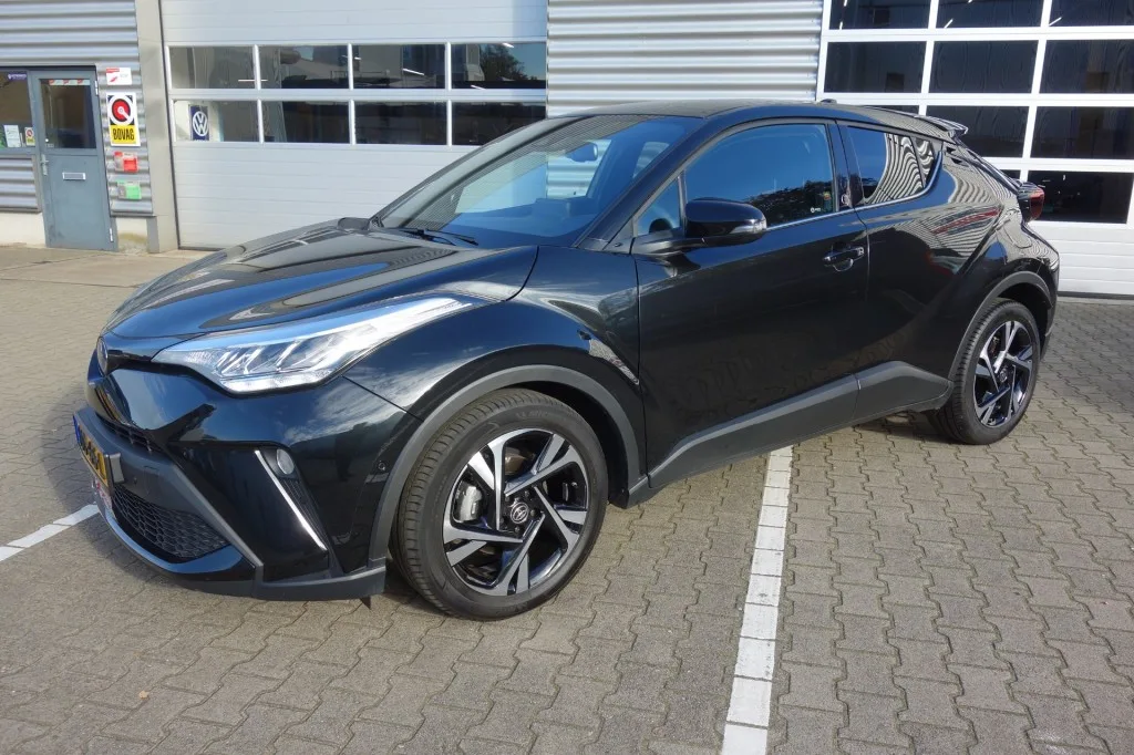 Toyota C-HR (2023) — foto 1