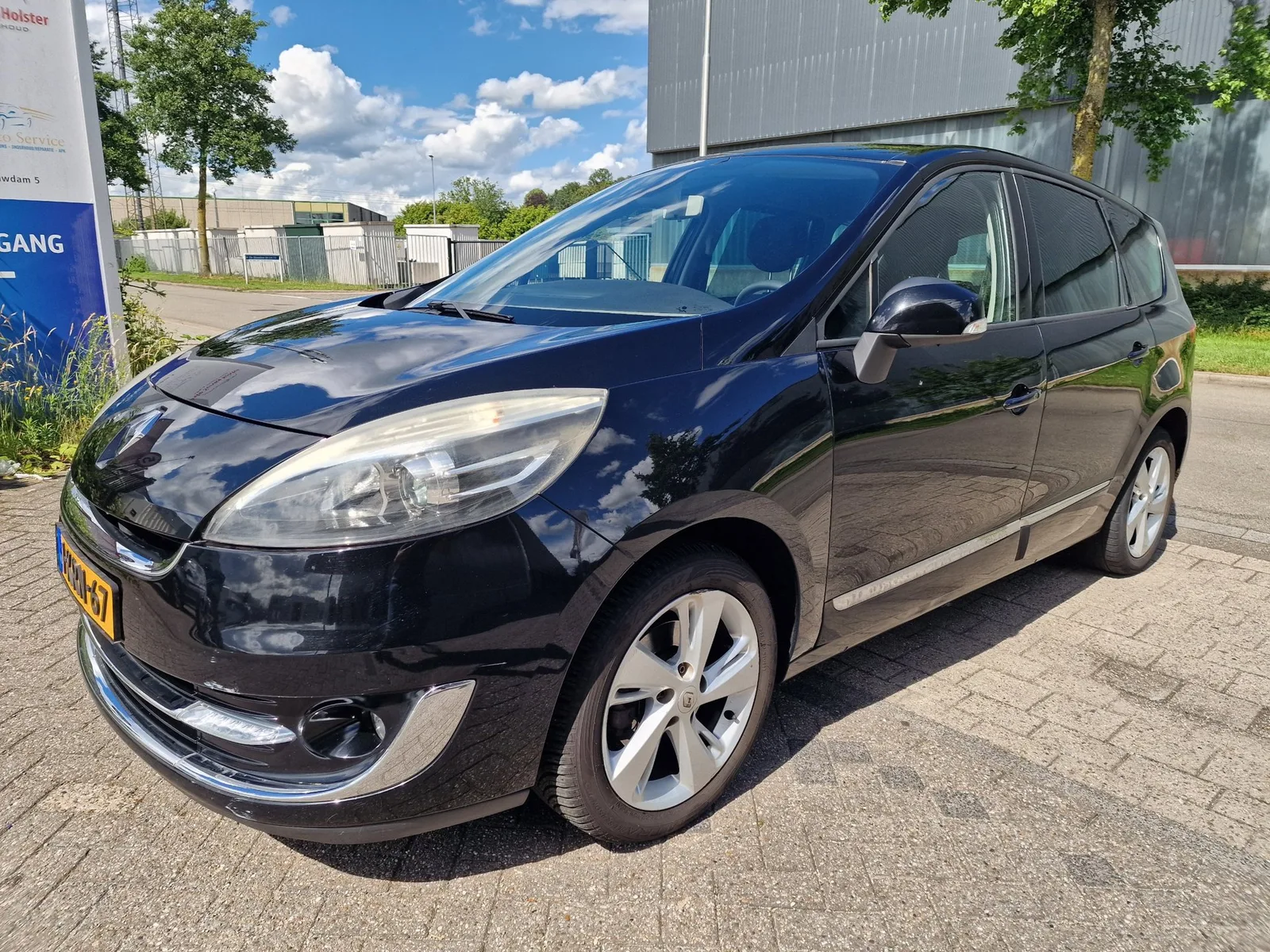 Renault Grand Scénic (2012) — foto 1