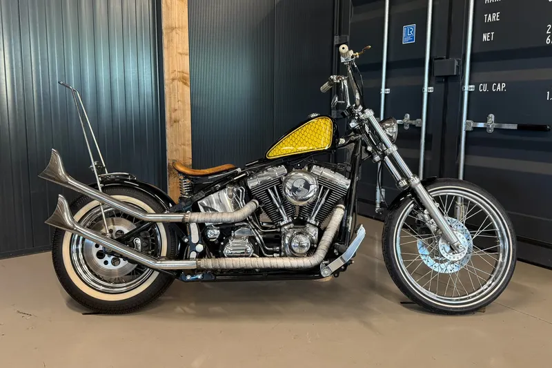 Harley-Davidson Bobber Custom (2001)