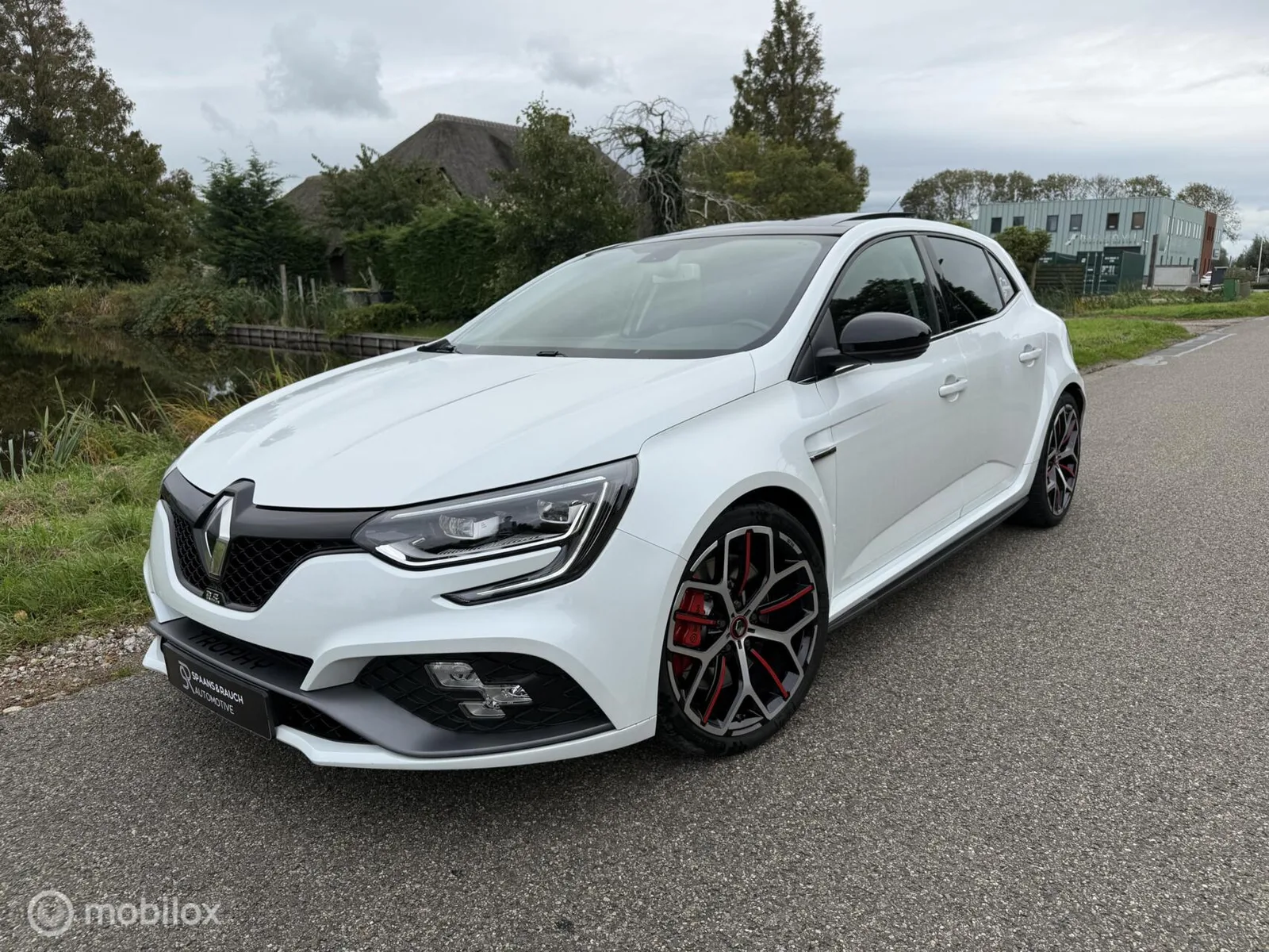 Renault Mégane (2020) — foto 1
