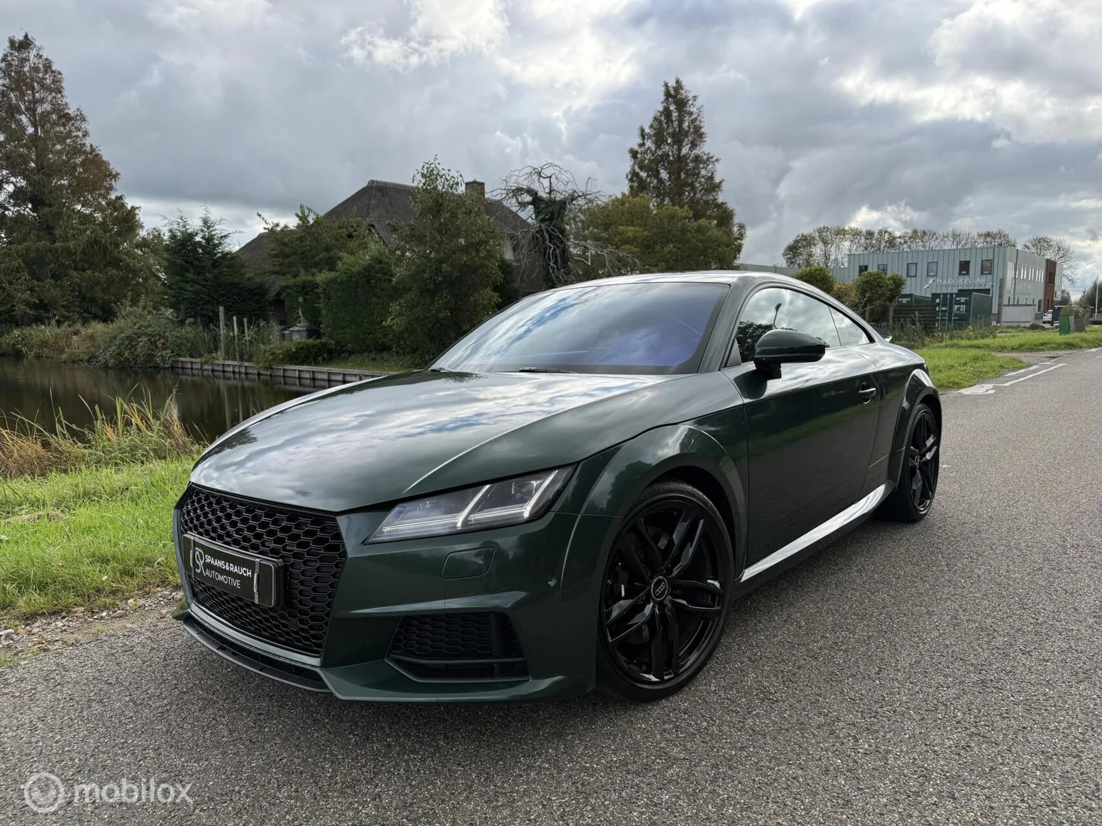 Audi TT (2015) — foto 1
