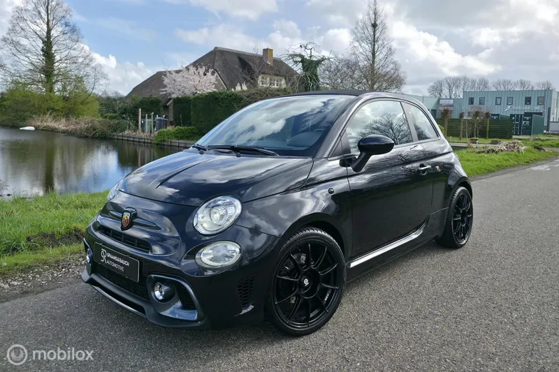 Fiat 500C (2023)