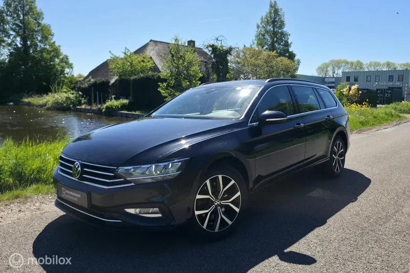 Volkswagen Passat (2023)