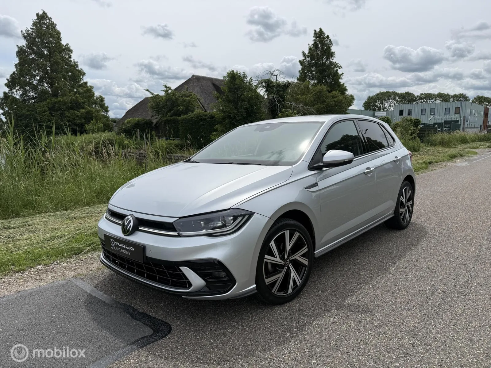 Volkswagen Polo (2023) — foto 1
