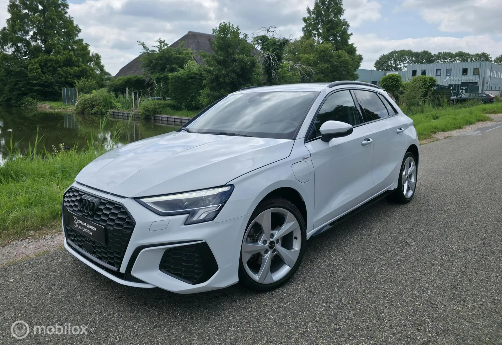 Audi A3 (2024) — foto 1