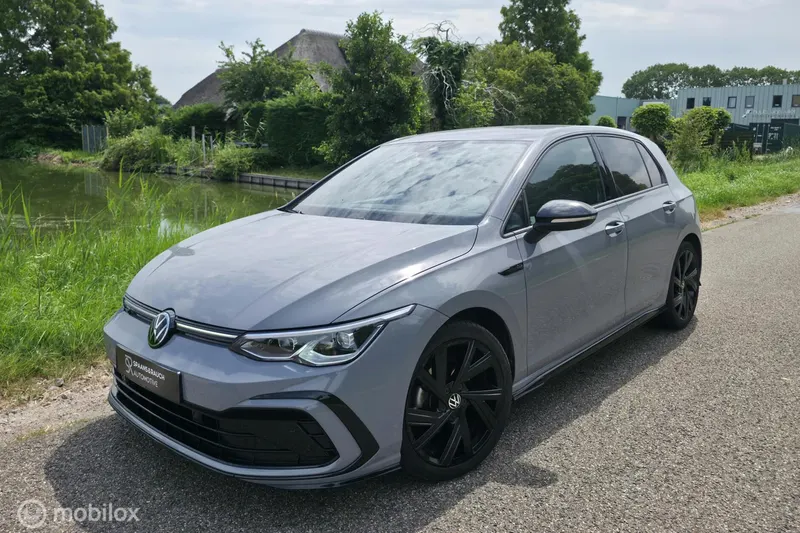 Volkswagen Golf (2023)