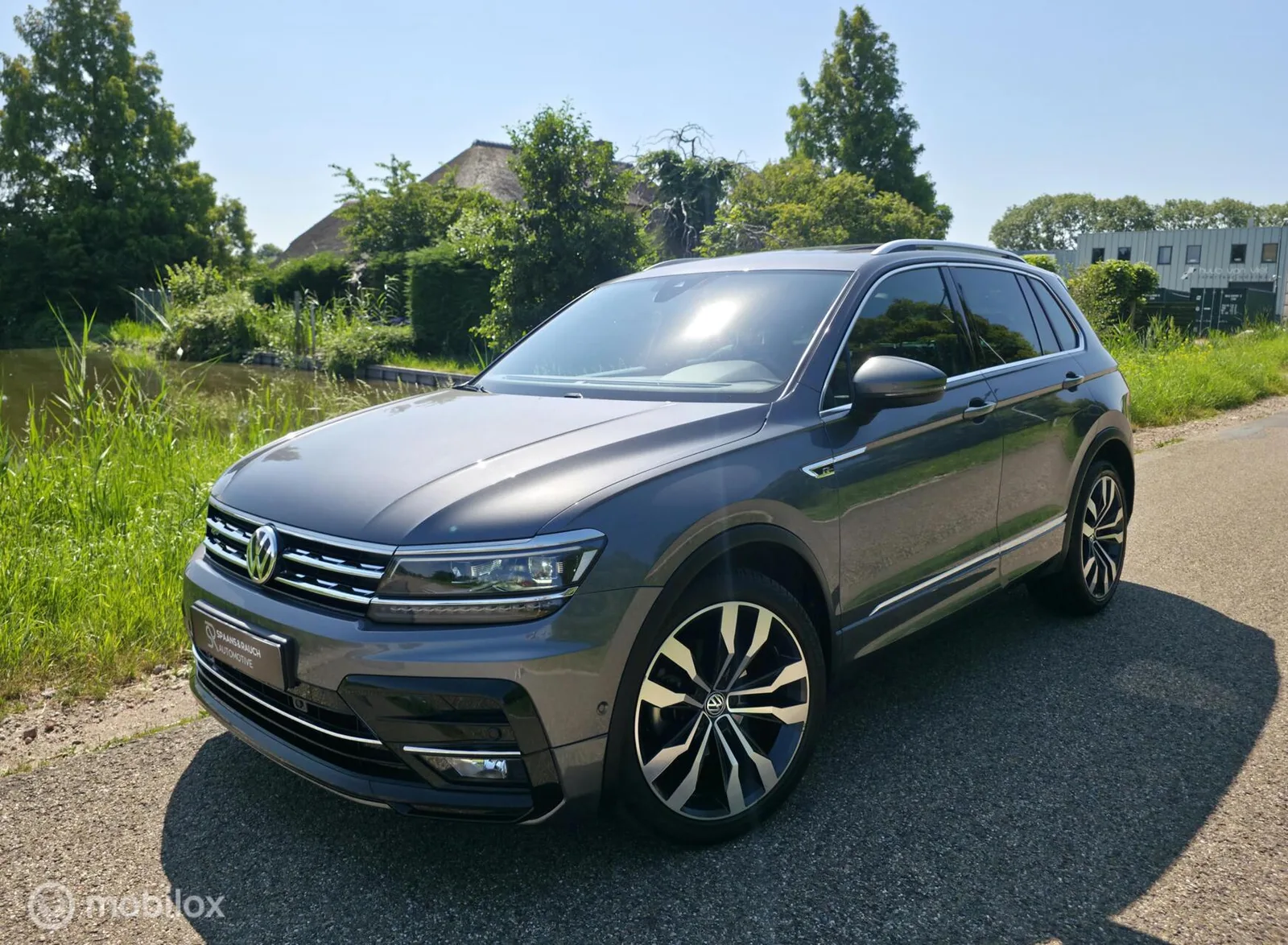 Volkswagen Tiguan (2020) — foto 1
