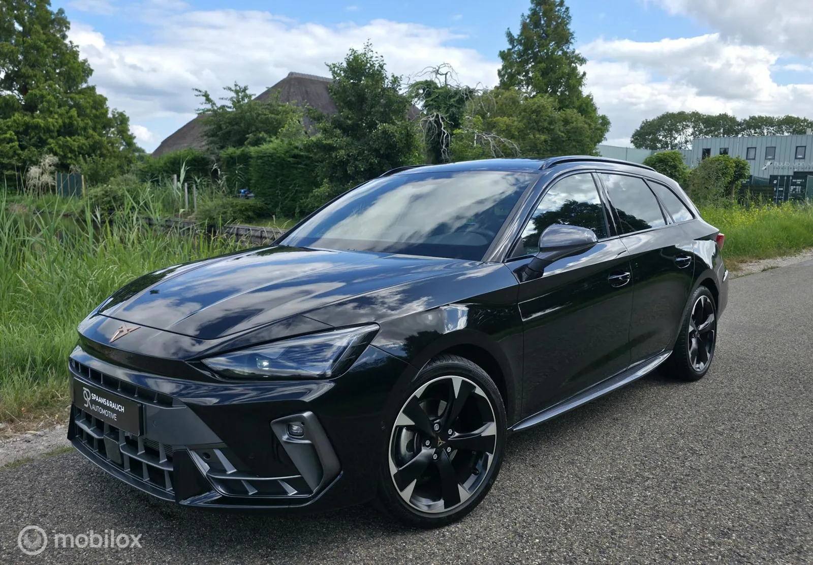 CUPRA Leon Sportstourer (2021) — foto 1