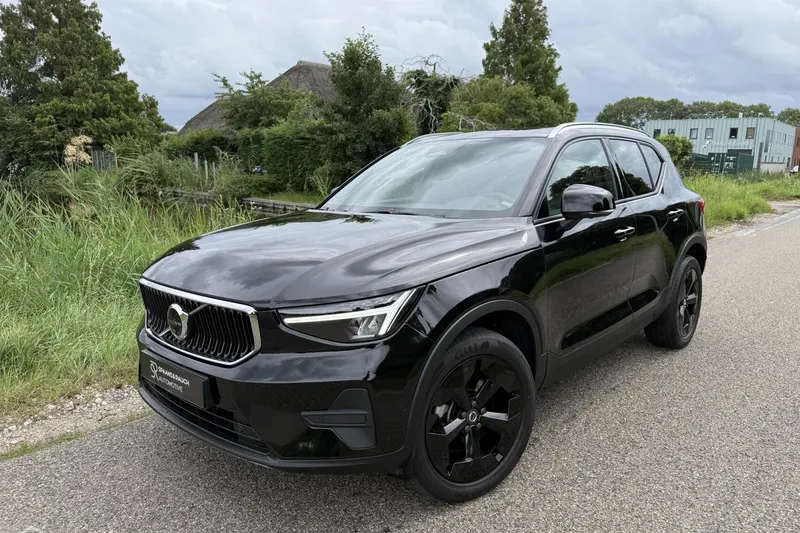 Volvo XC40 (2024)
