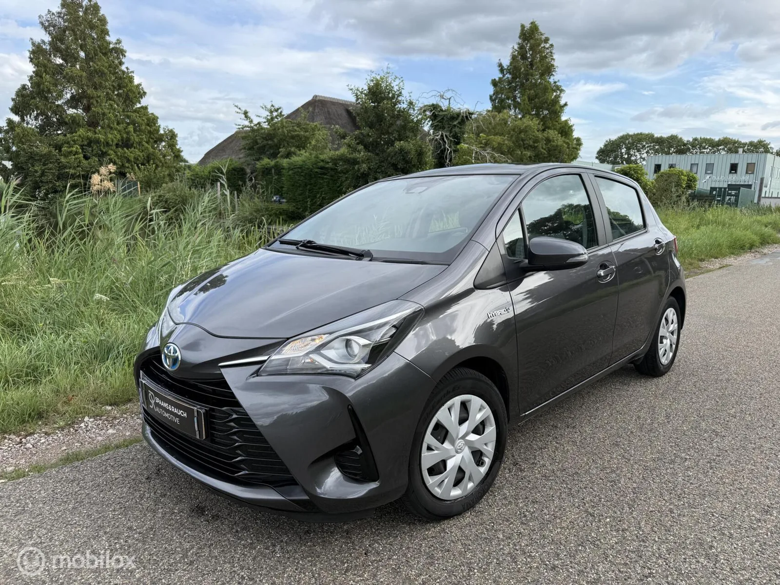 Toyota Yaris (2020) — foto 1