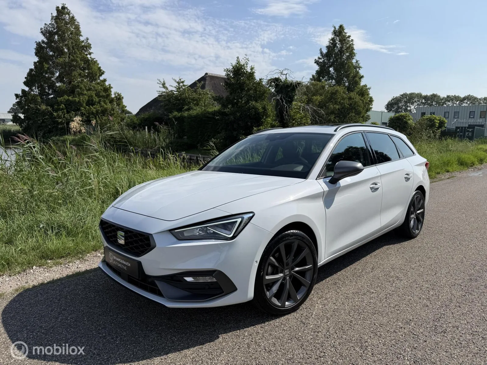 SEAT Leon (2022) — foto 1