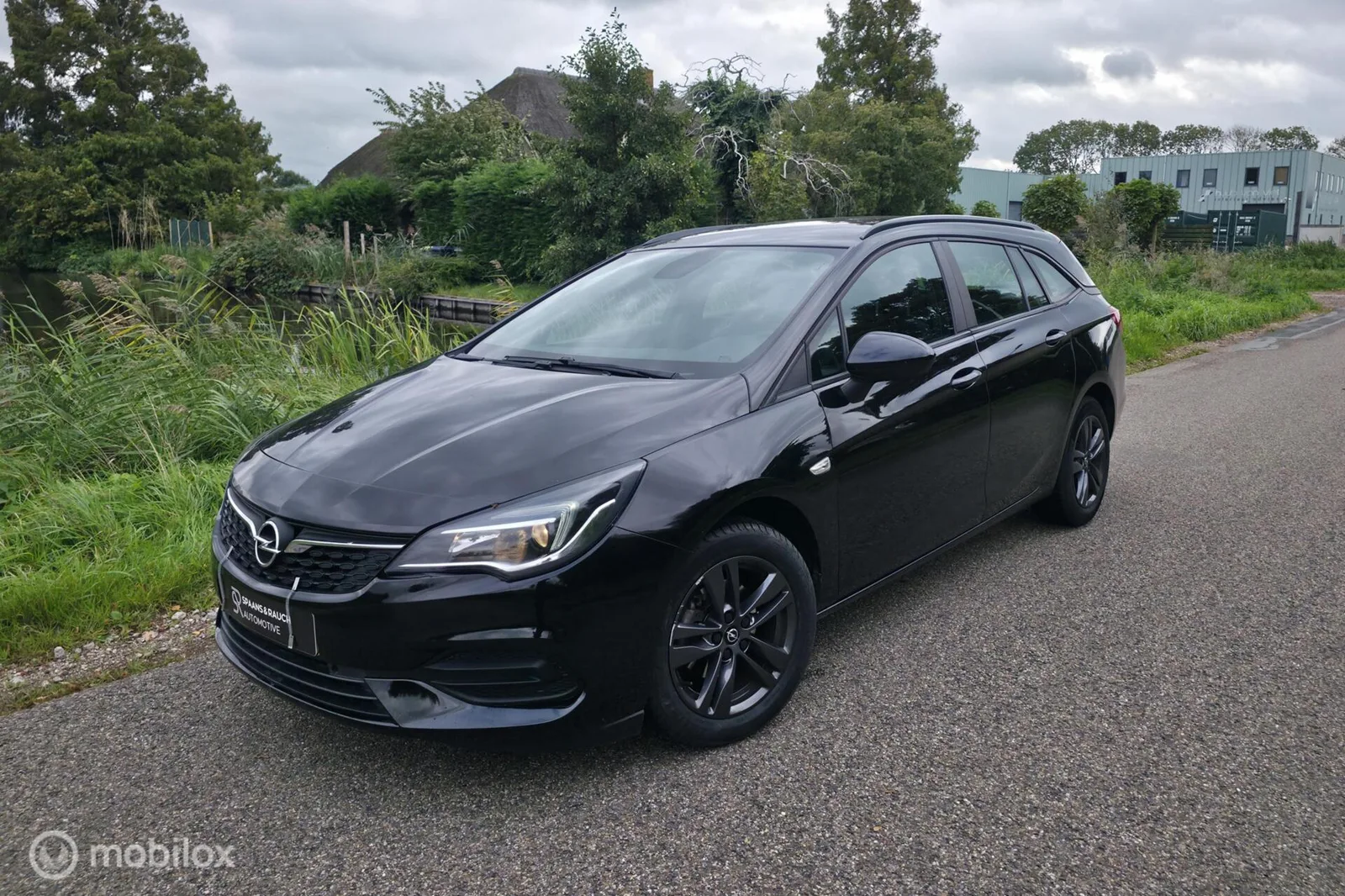 Opel Astra (2020) — foto 1