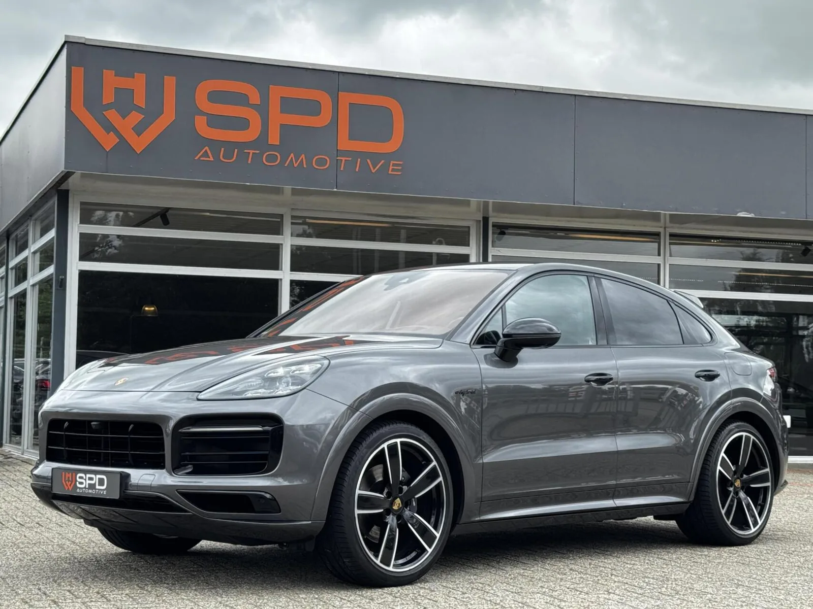 Porsche Cayenne (2020) — foto 1