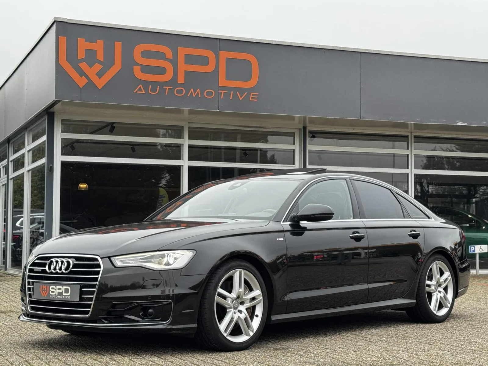 Audi A6 (2015) — foto 1