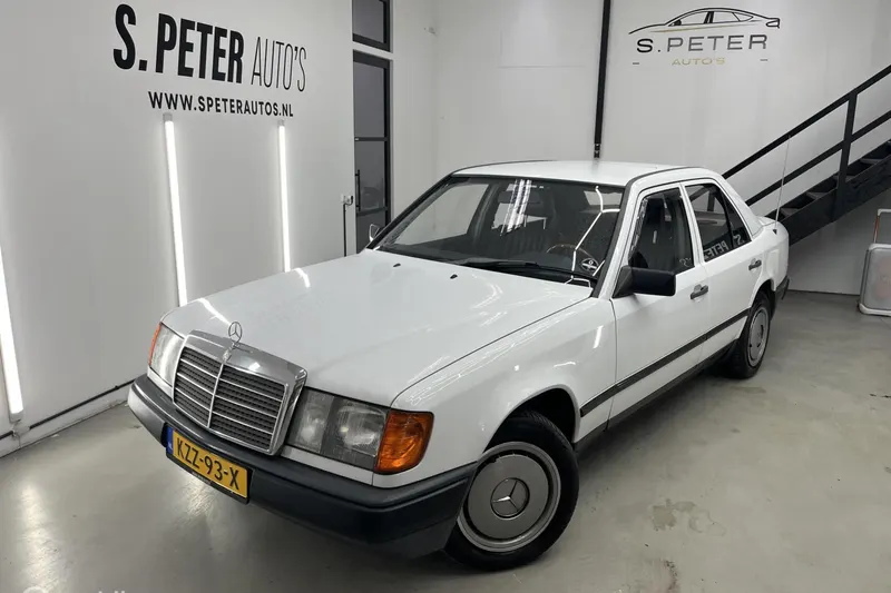 Mercedes-Benz 200-Serie (1986)