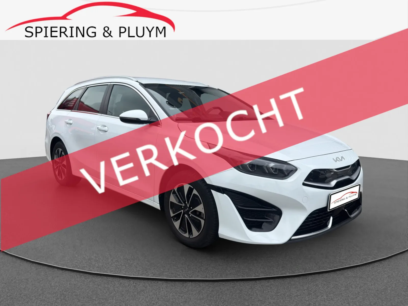 Kia Ceed Sportswagon (2021) — foto 1