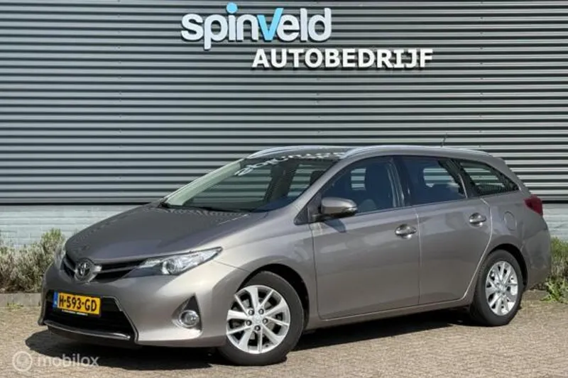 Toyota Auris (2013)