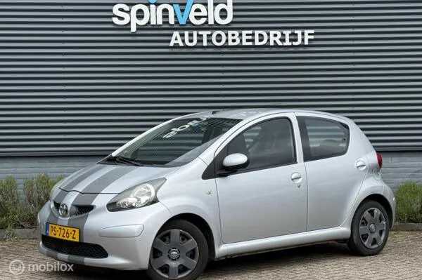 Toyota Aygo (2008) — foto 1