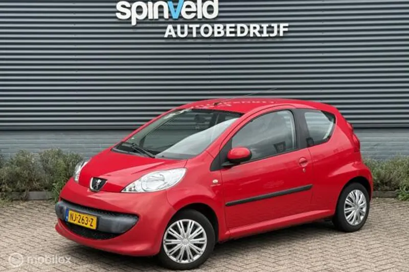 Peugeot 107 (2006)