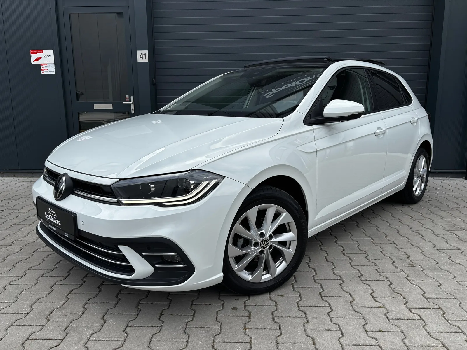 Volkswagen Polo (2023) — foto 1