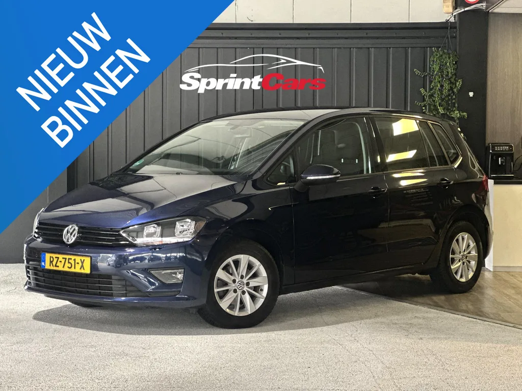 Volkswagen Golf Sportsvan (2015) — foto 1