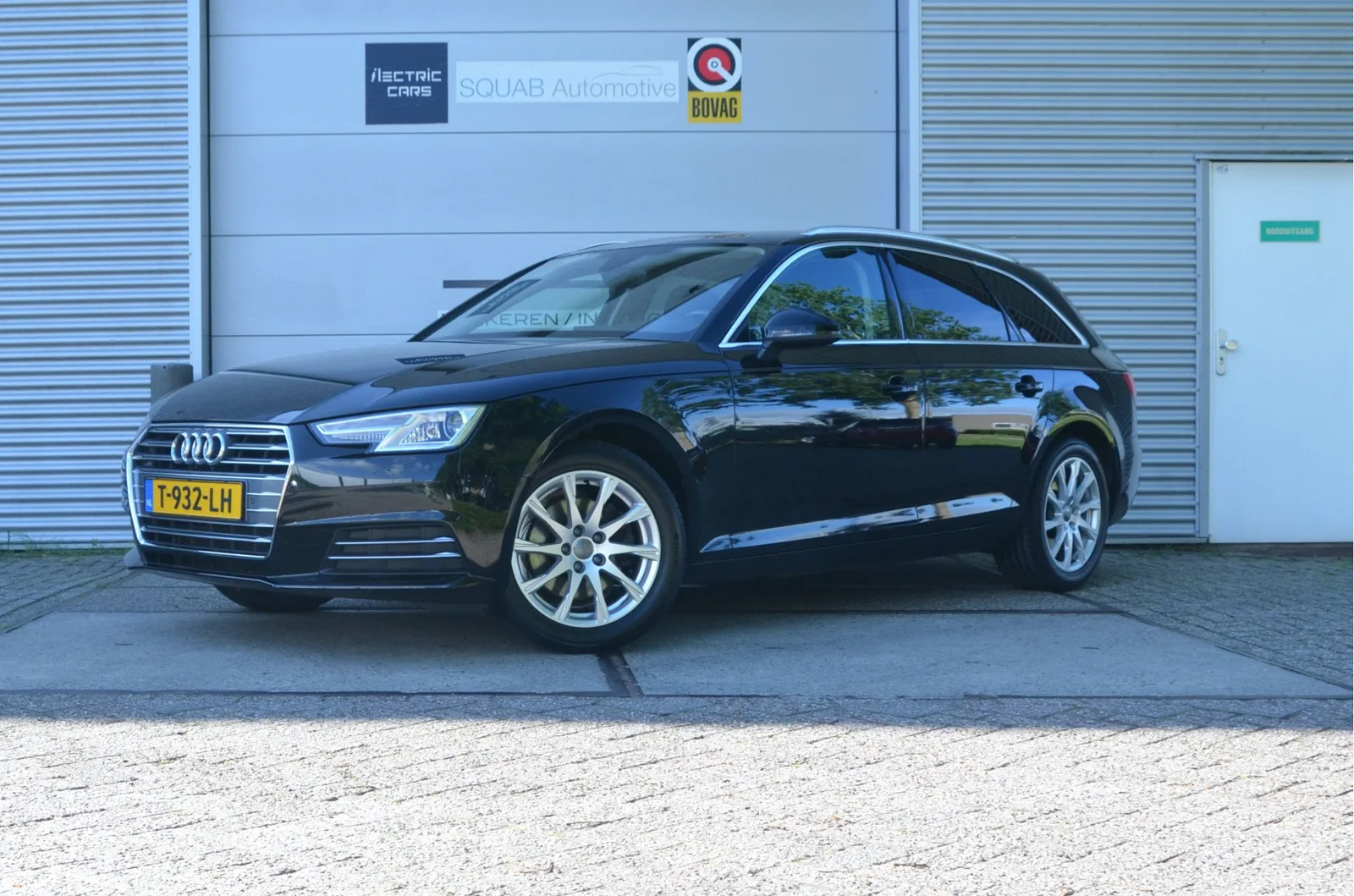 Audi A4 (2018) — foto 1