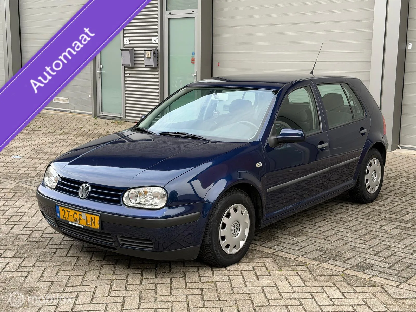 Volkswagen Golf (2000) — foto 1