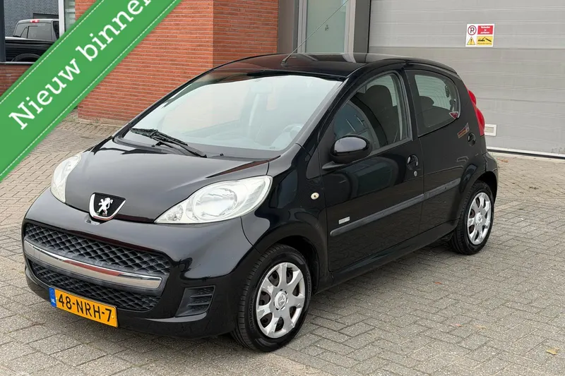 Peugeot 107 (2010)