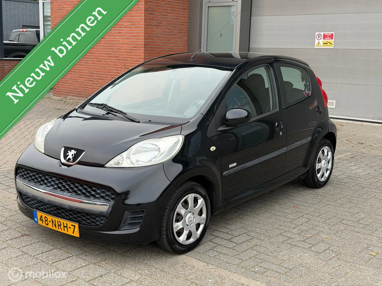 Peugeot 107 (2010) — foto 1
