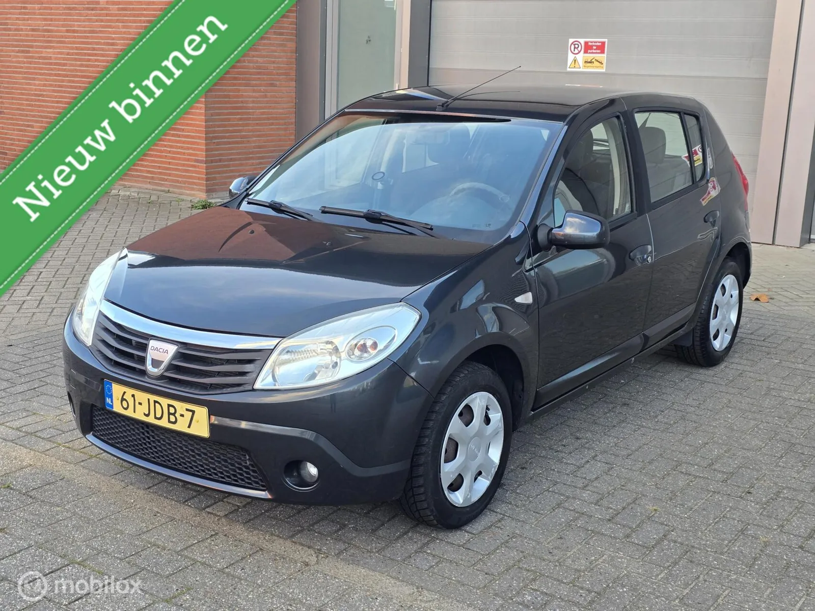 Dacia Sandero (2009) — foto 1
