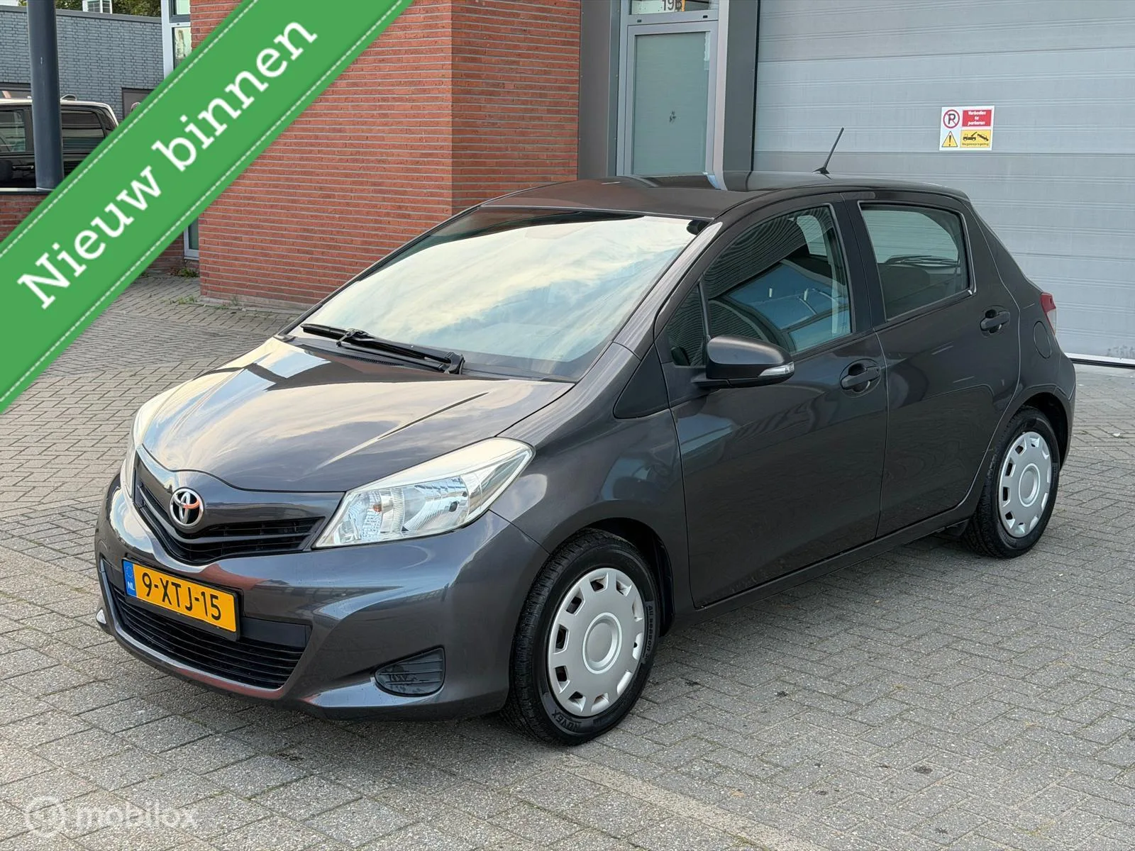 Toyota Yaris (2009) — foto 1