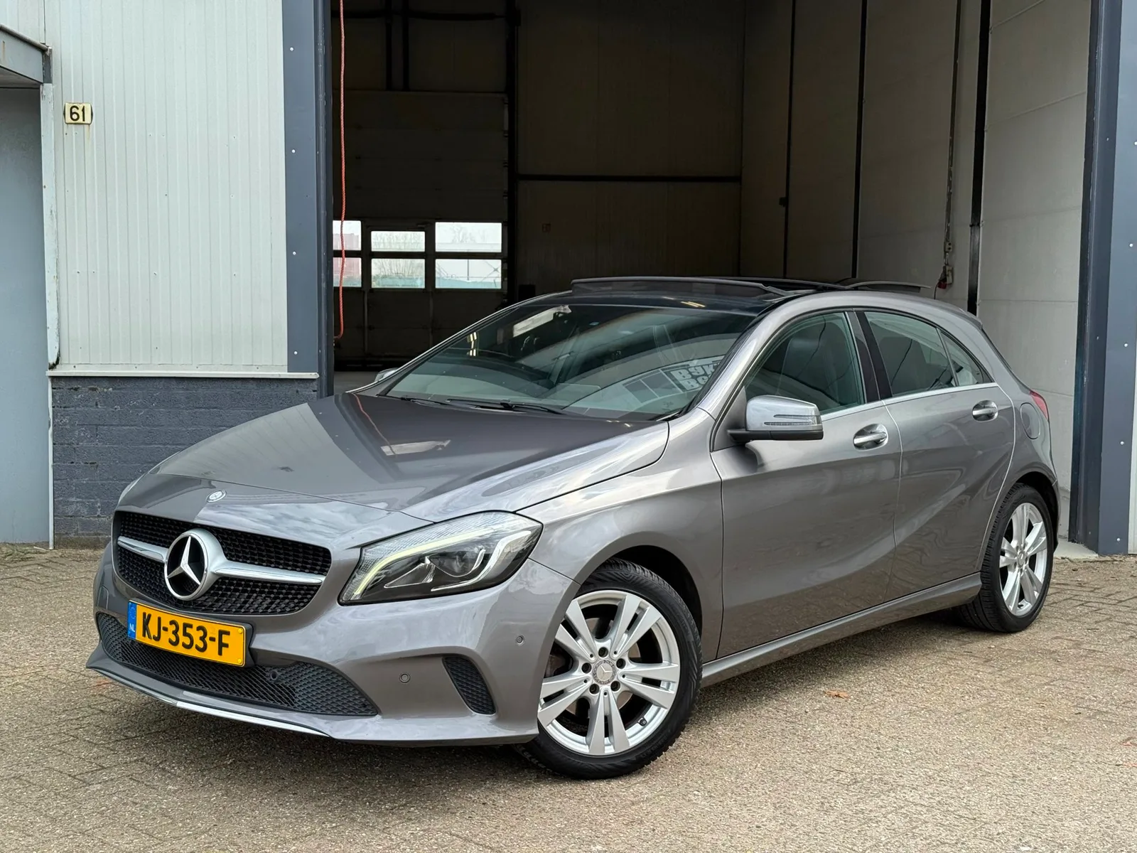 Mercedes-Benz A-Klasse (2016) — foto 1