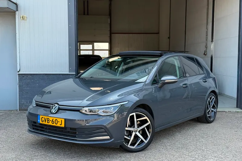 Volkswagen Golf (2023)