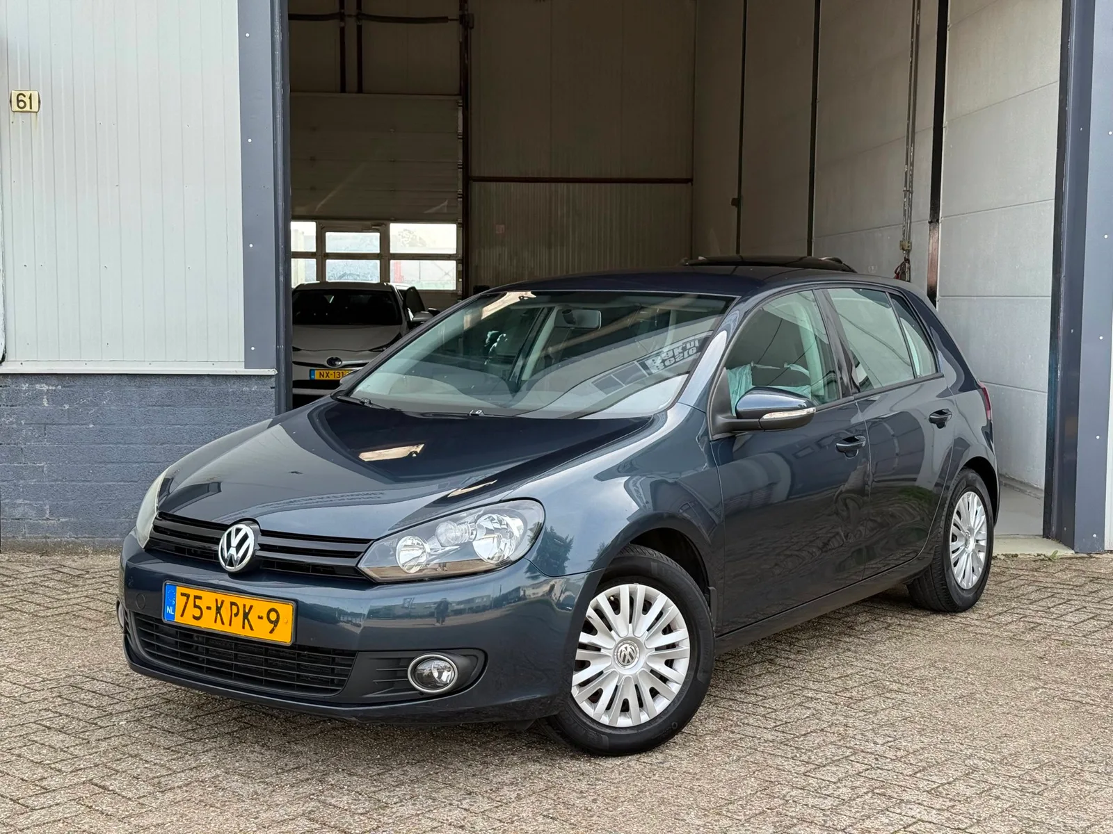 Volkswagen Golf (2010) — foto 1