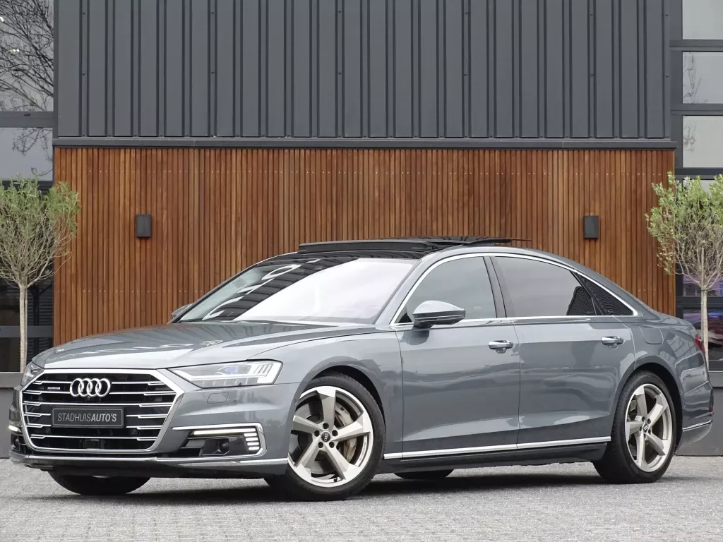 Audi A8 (2020) — foto 1