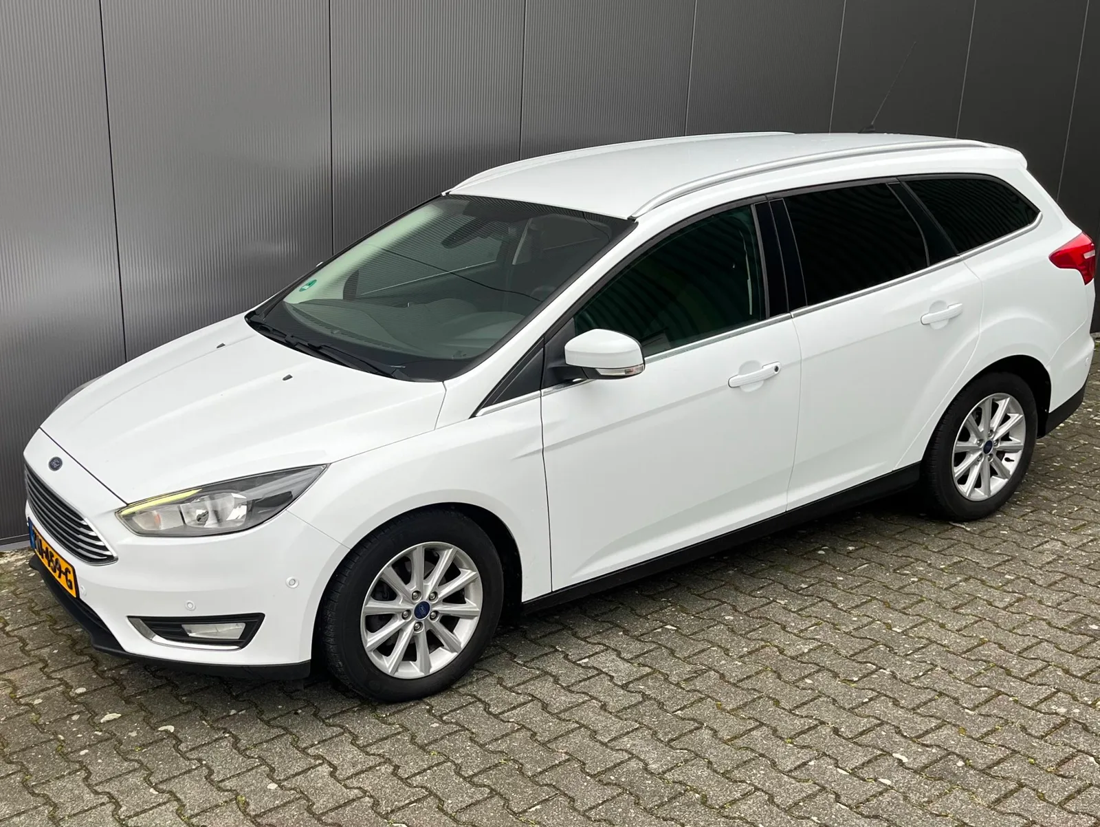 Ford Focus (2016) — foto 1