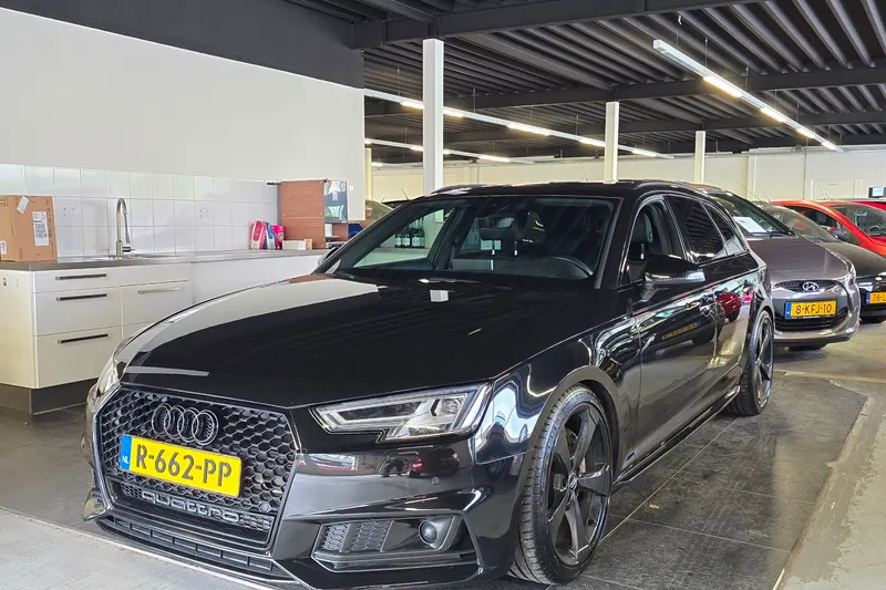 Audi A4 (2017)