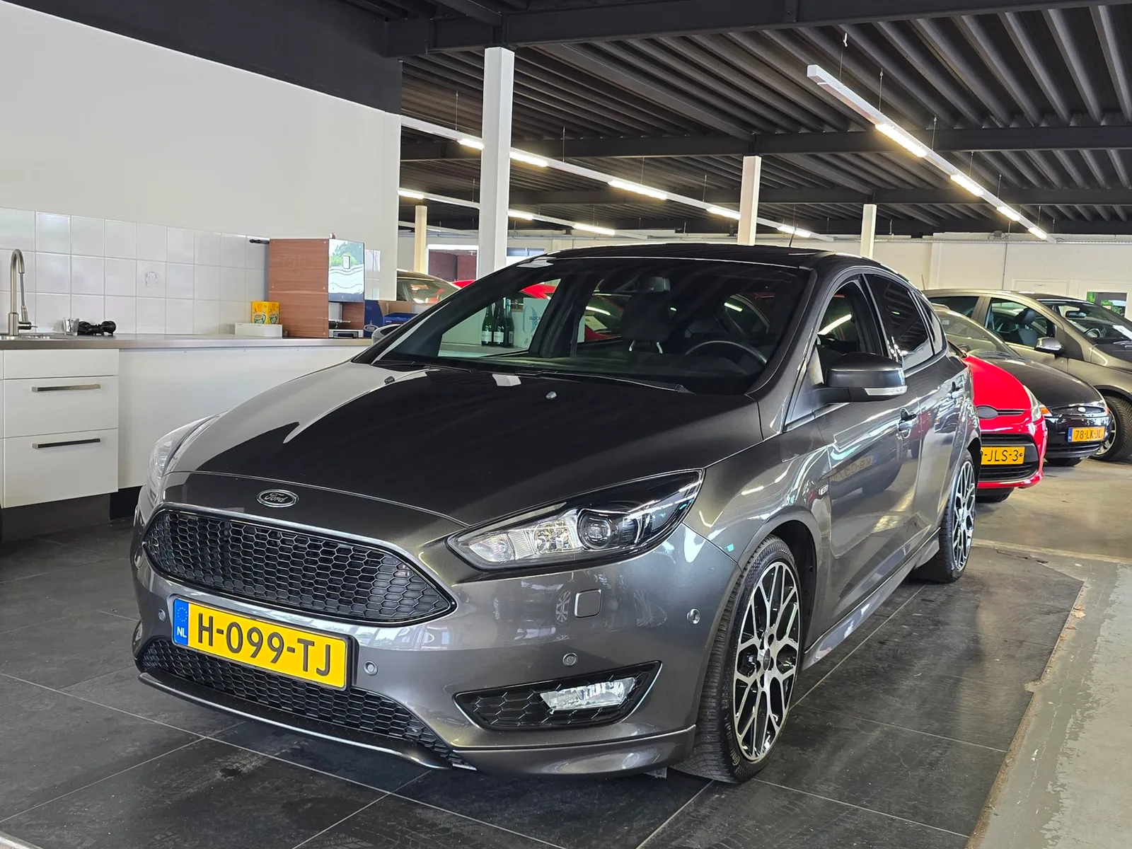 Ford Focus (2018) — foto 1