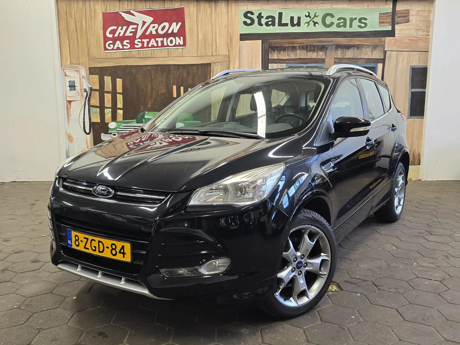 Ford Kuga (2015) — foto 1