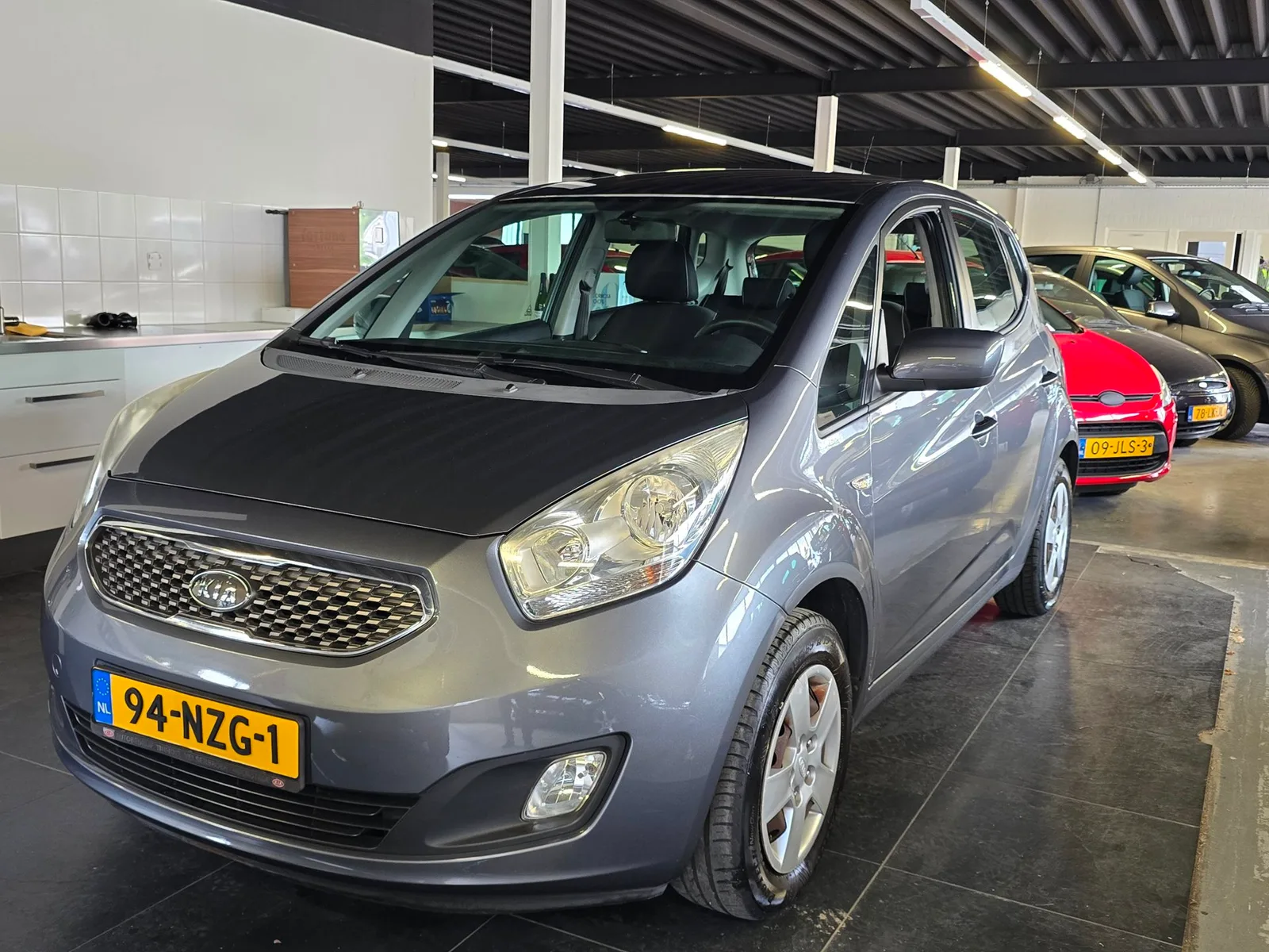 Kia Venga (2011) — foto 1