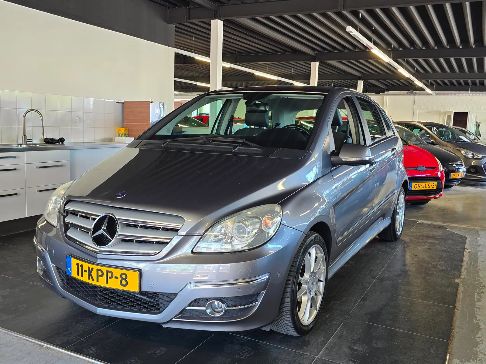 Mercedes-Benz B-Klasse (2010) — foto 1