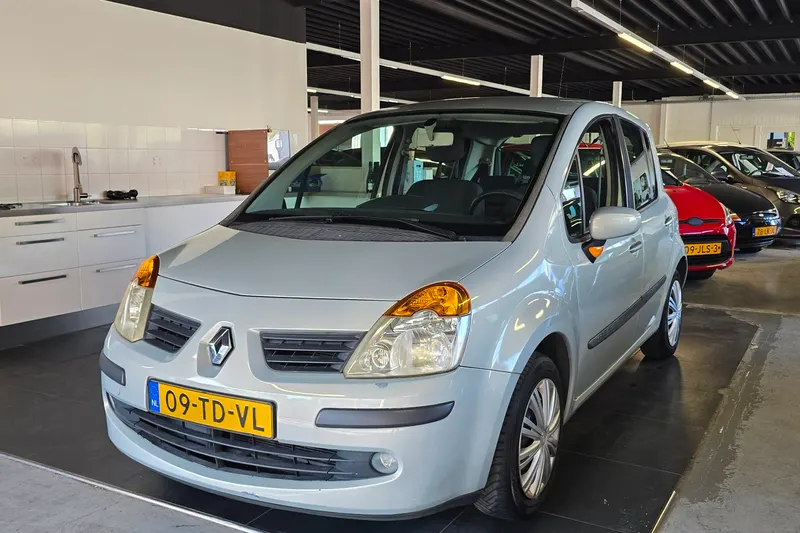 Renault Modus (2005)