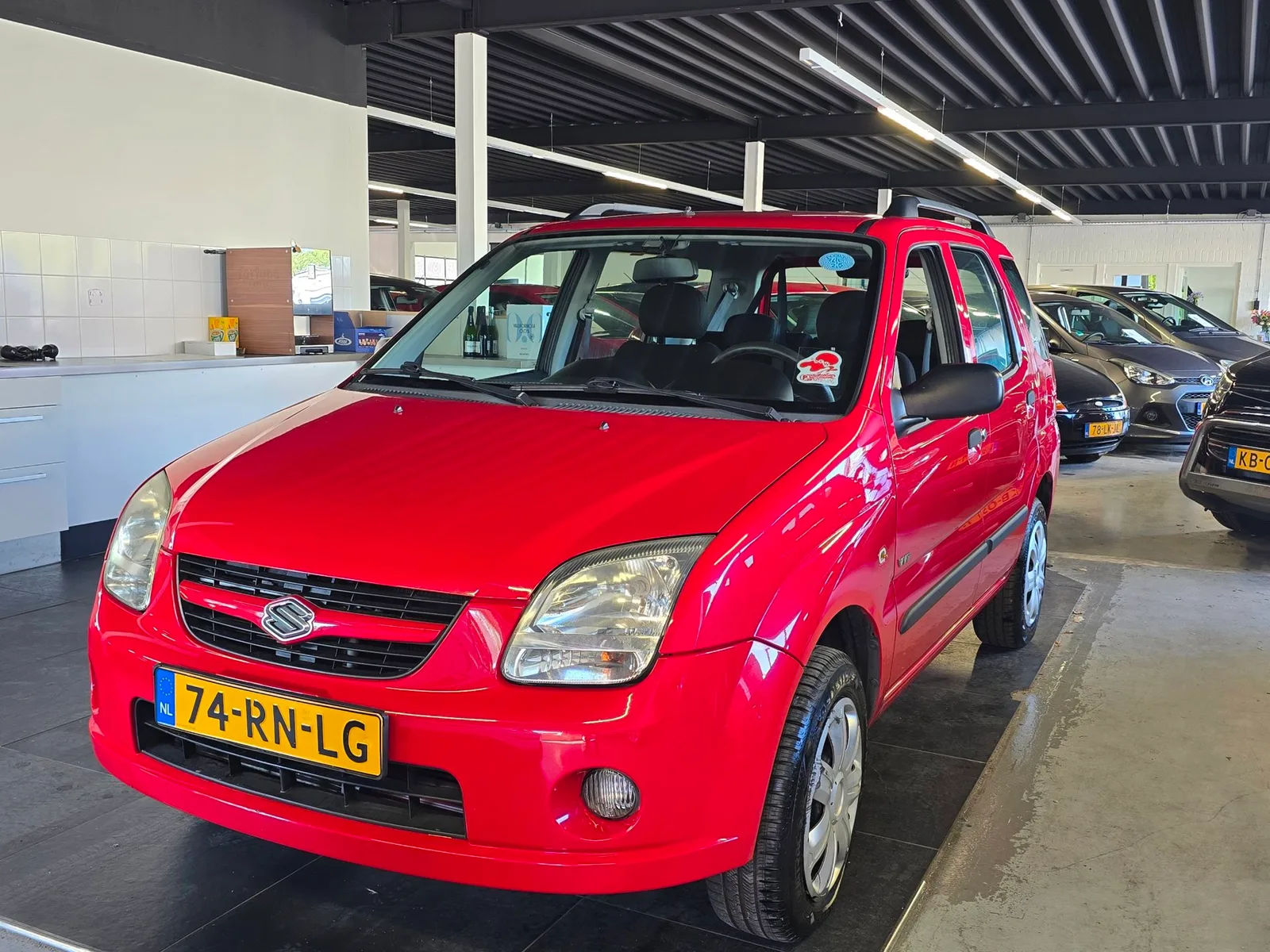 Suzuki Ignis (2005) — foto 1