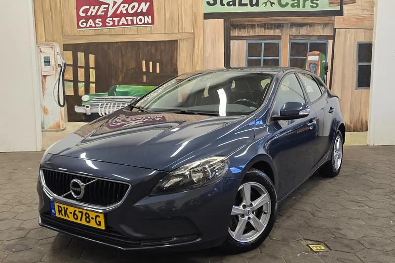 Volvo V40 (2017)