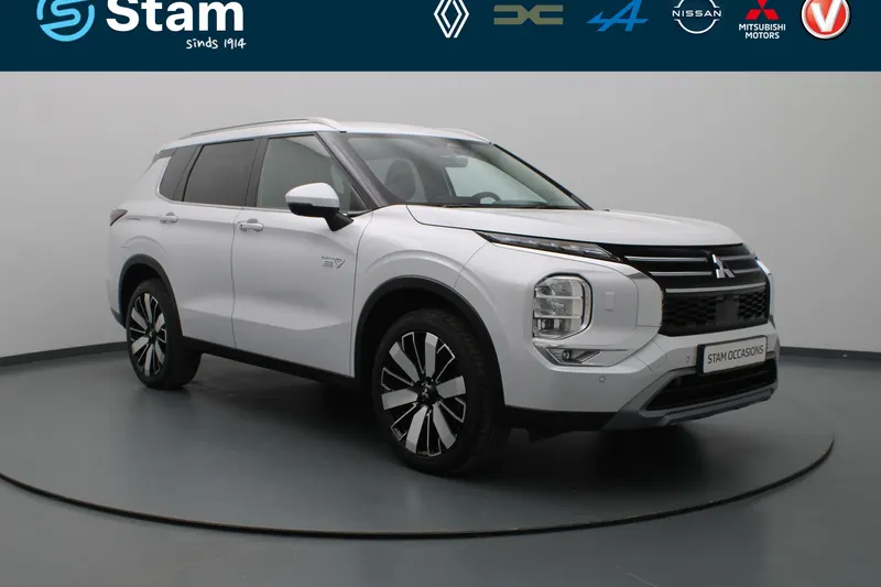 Mitsubishi Outlander (2025)