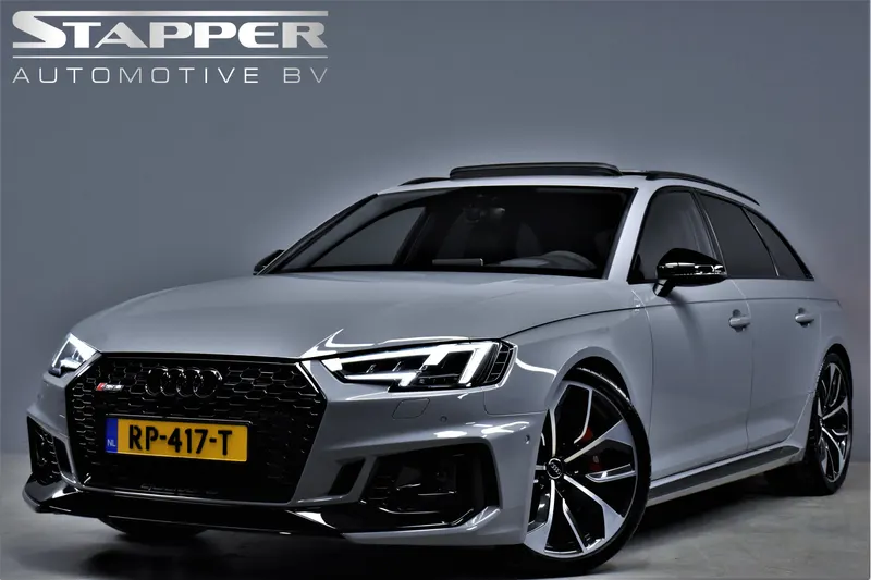 Audi RS4 (2018)