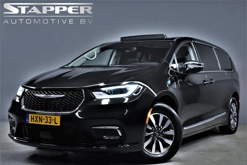 Chrysler Pacifica (2022)