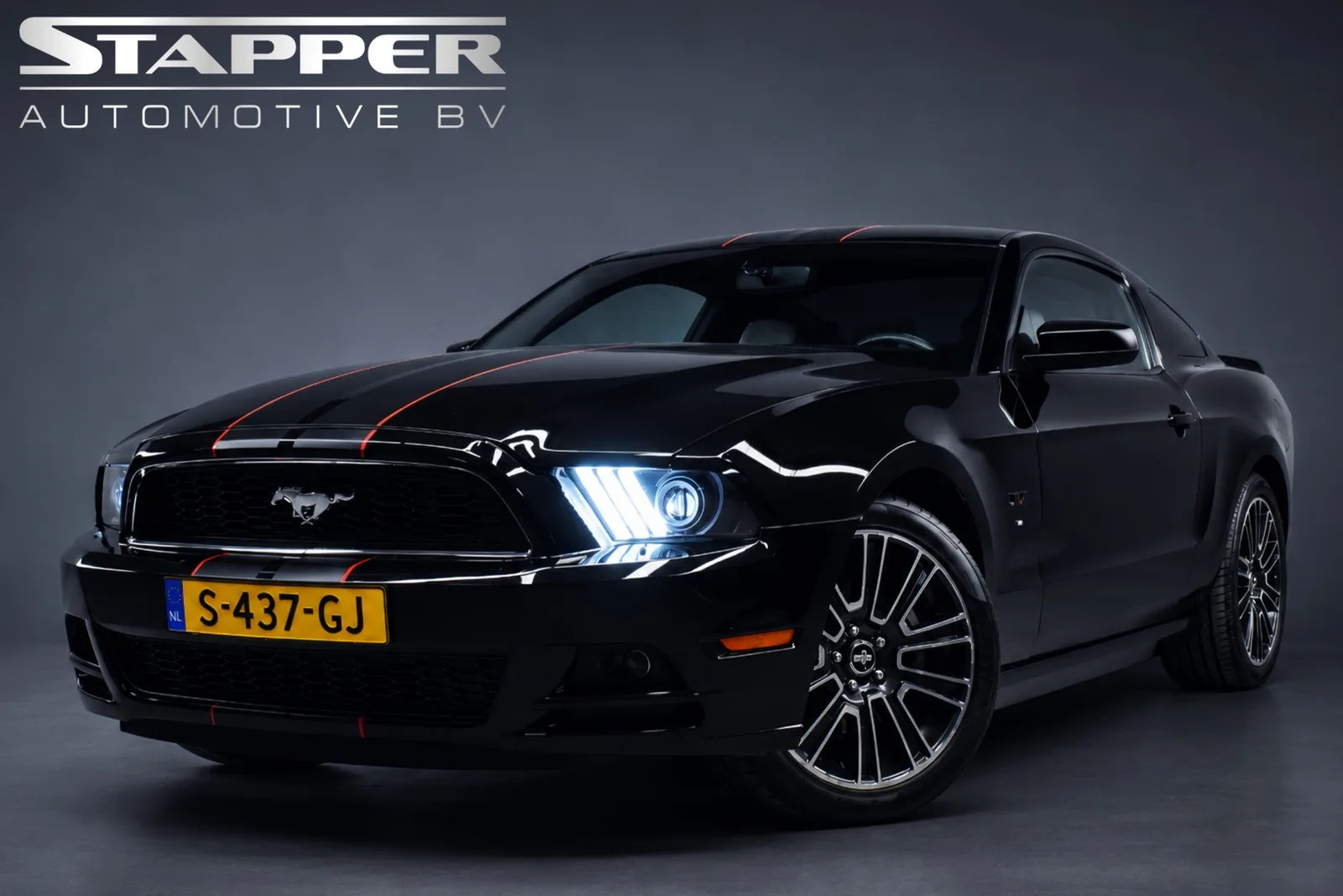 Ford Mustang (2014) — foto 1